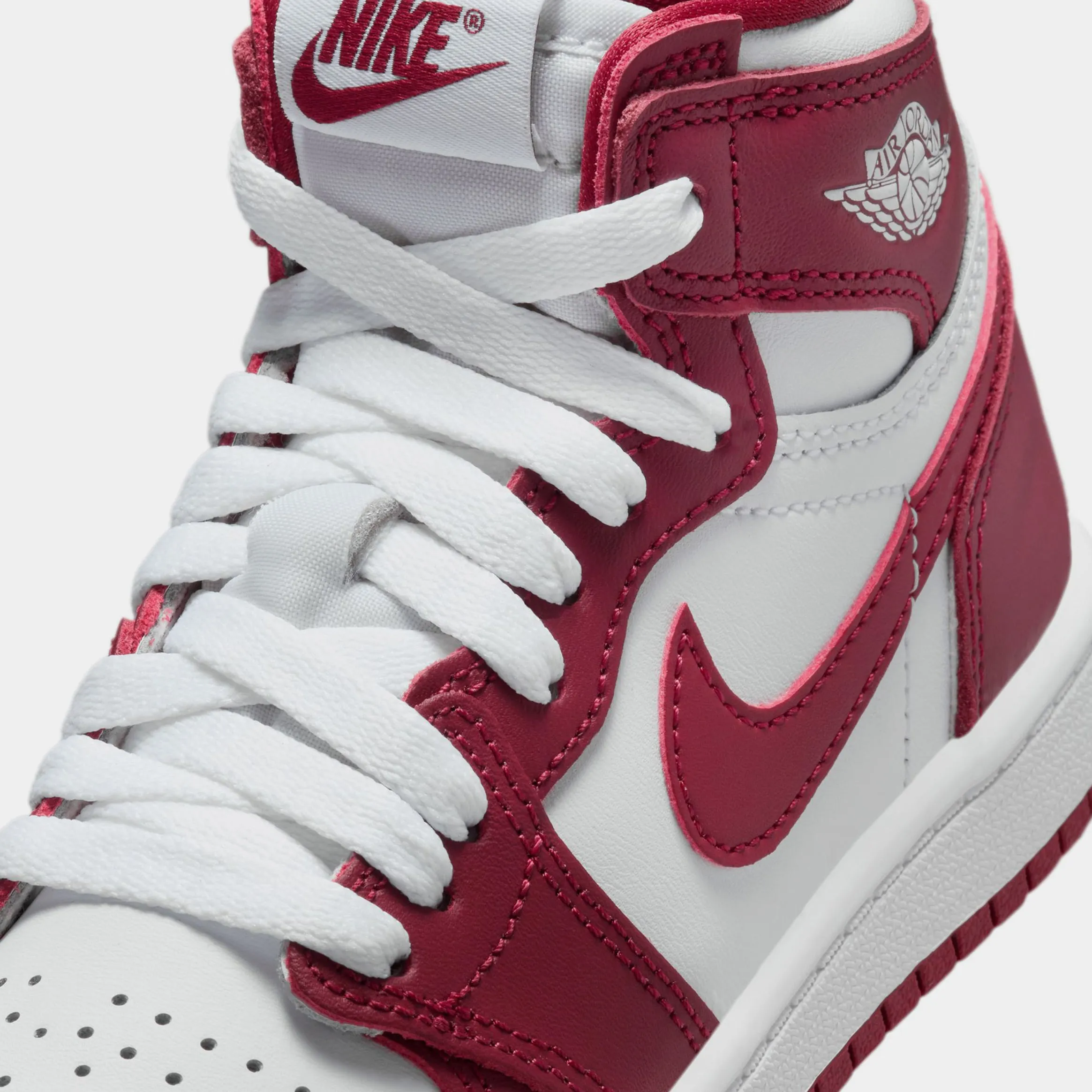 Air Jordan 1 Retro High OG Artisanal Red Preschool Lifestyle Shoes (White/Team Red)