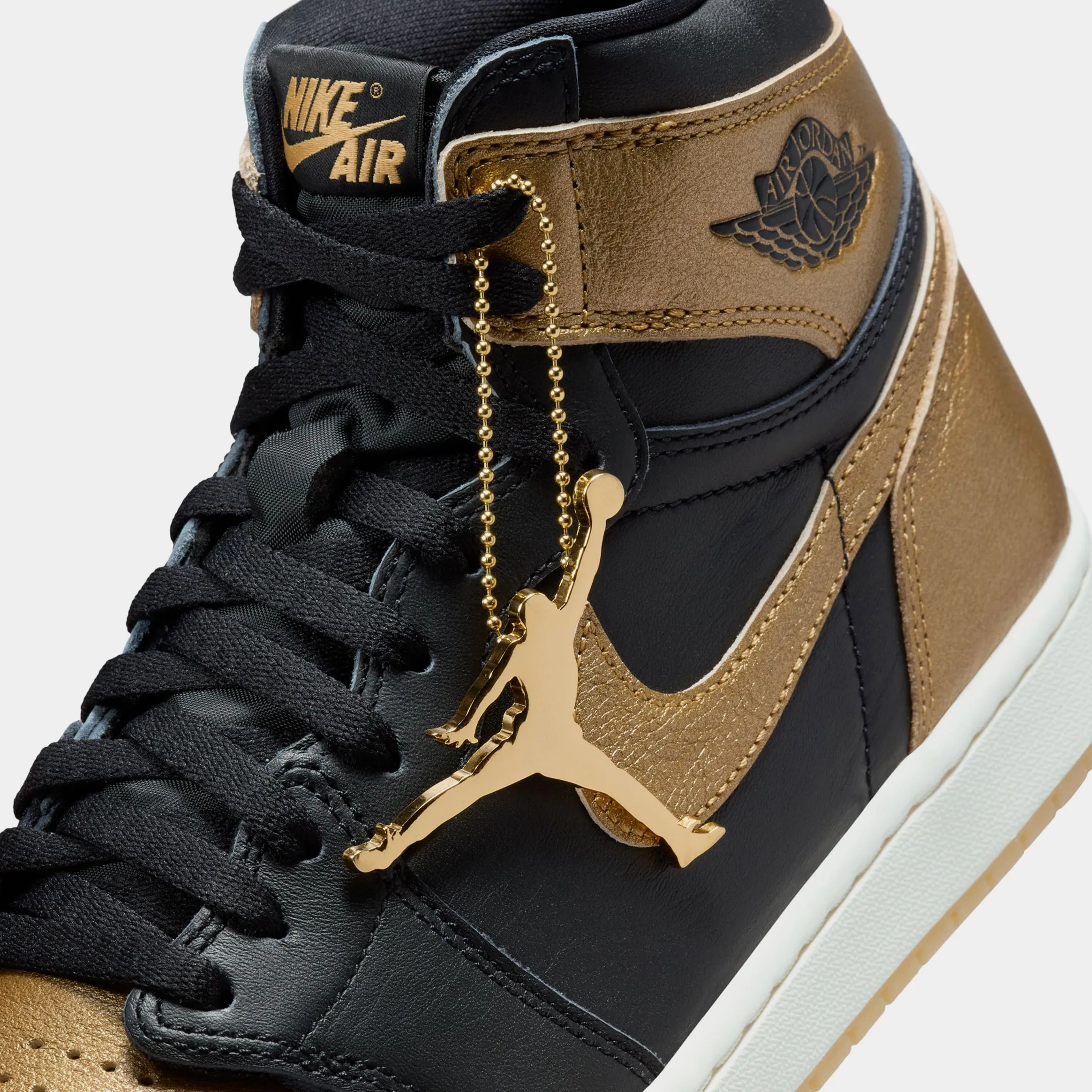 Air Jordan 1 Retro High OG Black And Gold Mens Lifestyle Shoes (Black/Metallic Gold/Sail)