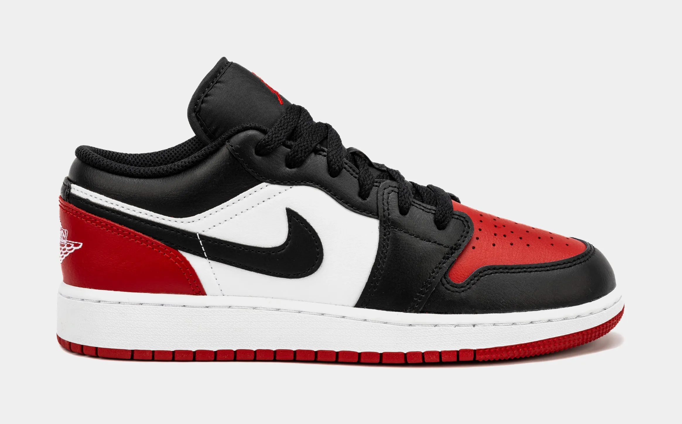 Air Jordan 1 Retro Low Bred Toe Grade School Lifestyle Shoes (Black/Red)