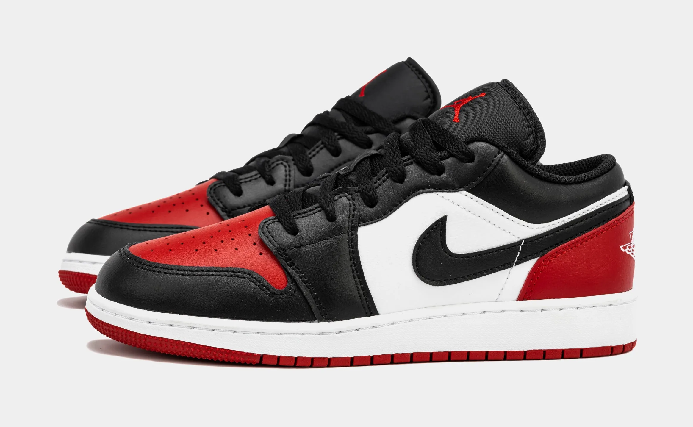 Air Jordan 1 Retro Low Bred Toe Grade School Lifestyle Shoes (Black/Red)