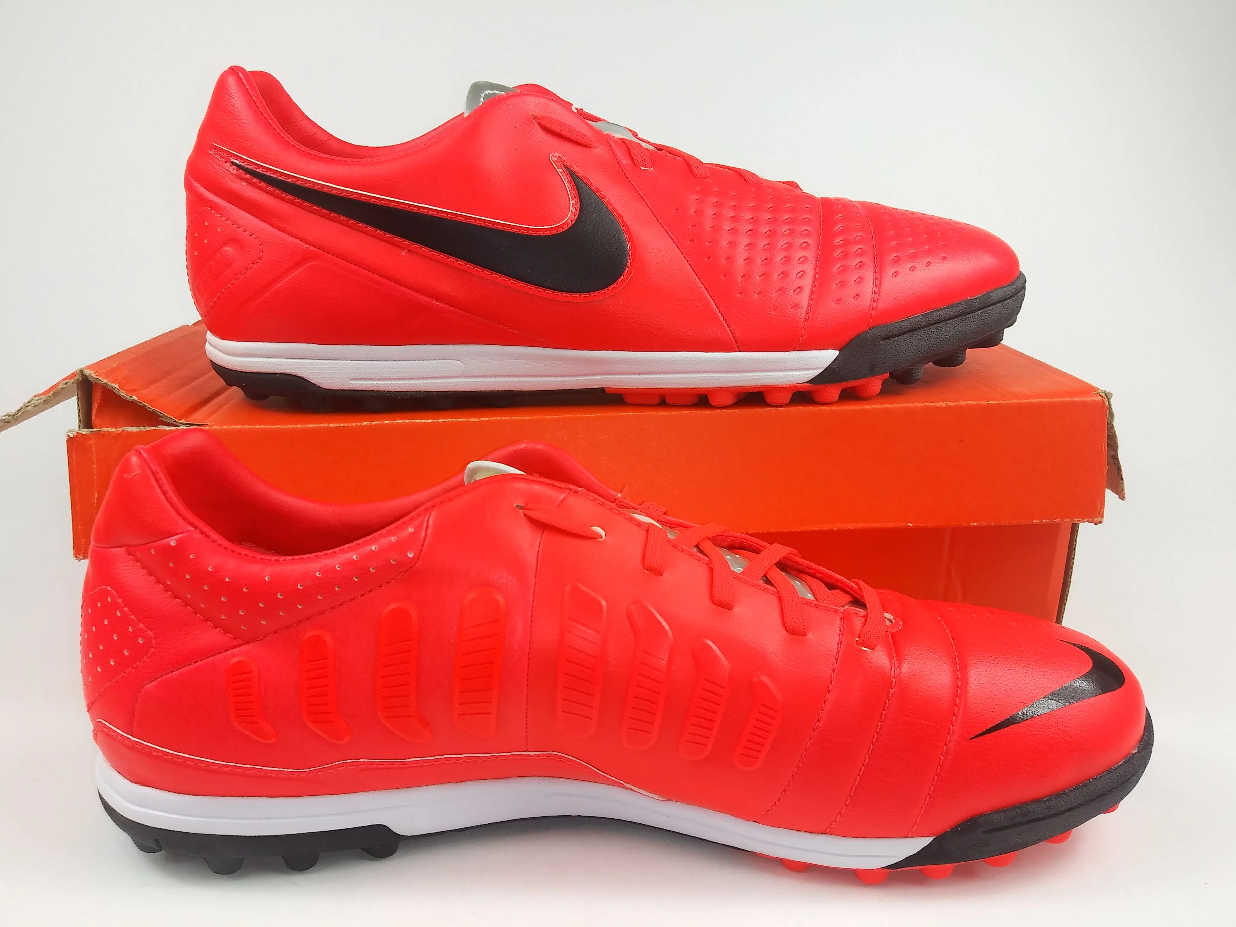 Nike CTR360 Libretto lll Turf Orange Black